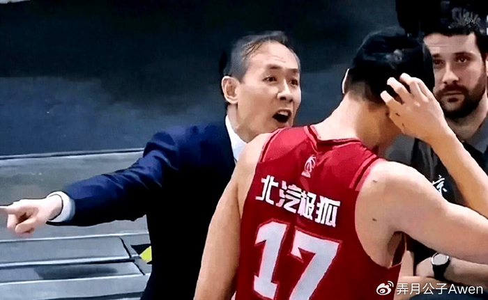 沙巴体育平台-拿600万，打鱼腩正负值0+被杨文学单吃2次，球迷：原地退役吧|范子铭|许利民|北京|北京首钢|篮板_新浪体育_新浪新闻