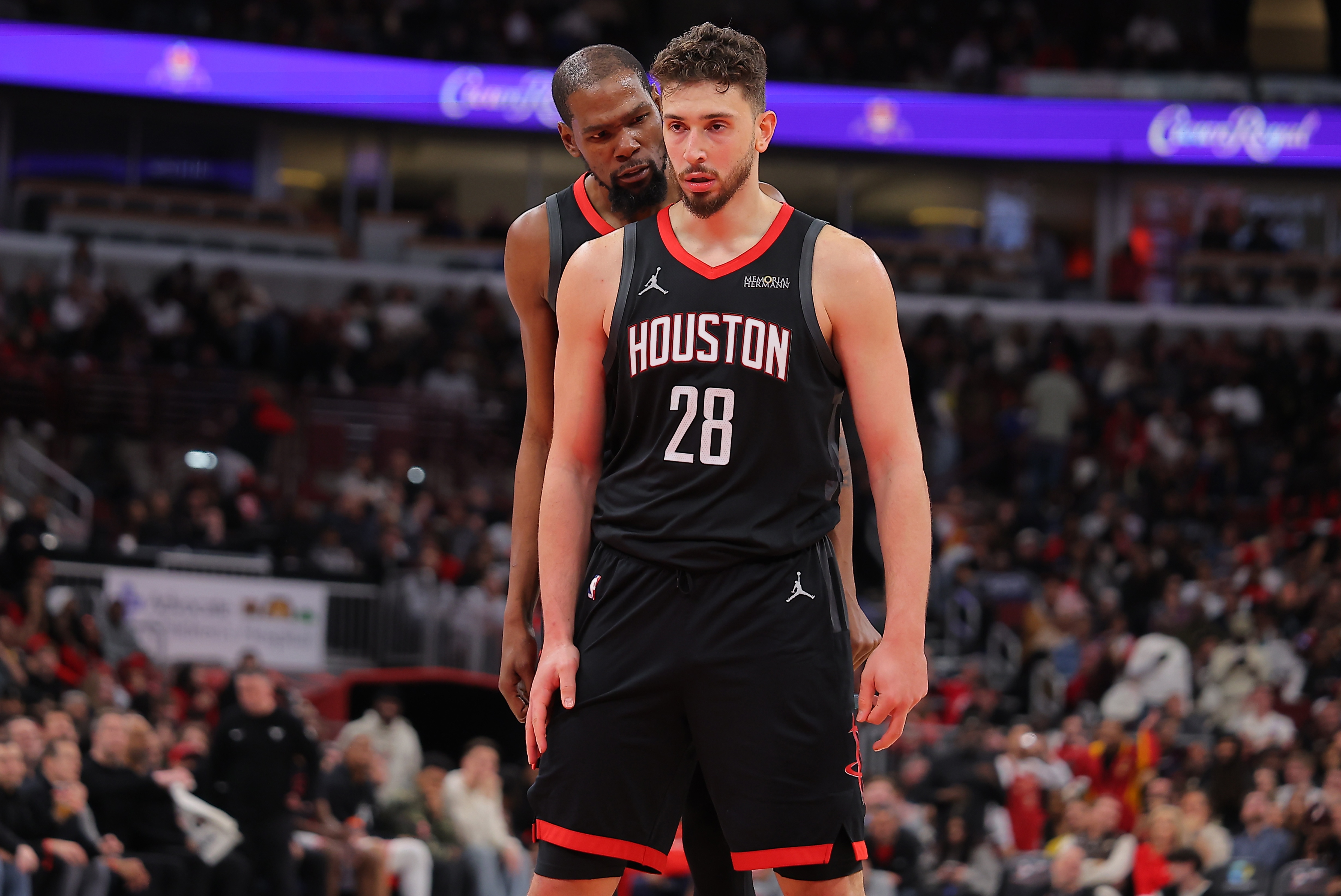 SABA沙巴体育-申京出手5次！KD：我不看什么第一或第二选择 我喜欢他的打球方式