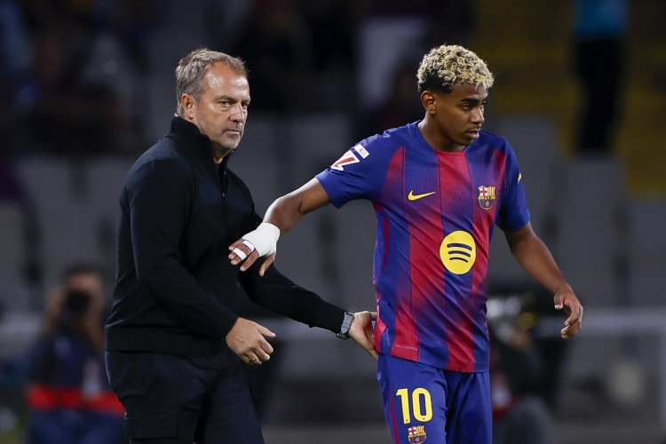 SABA沙巴体育-两回合淘汰赛首回合主场两球失利，欧冠历史只有曼联次回合翻盘过